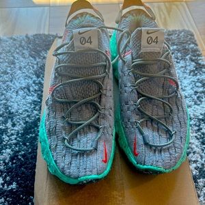 Men’s Nike Space Hippie ‘04 Size 7.5